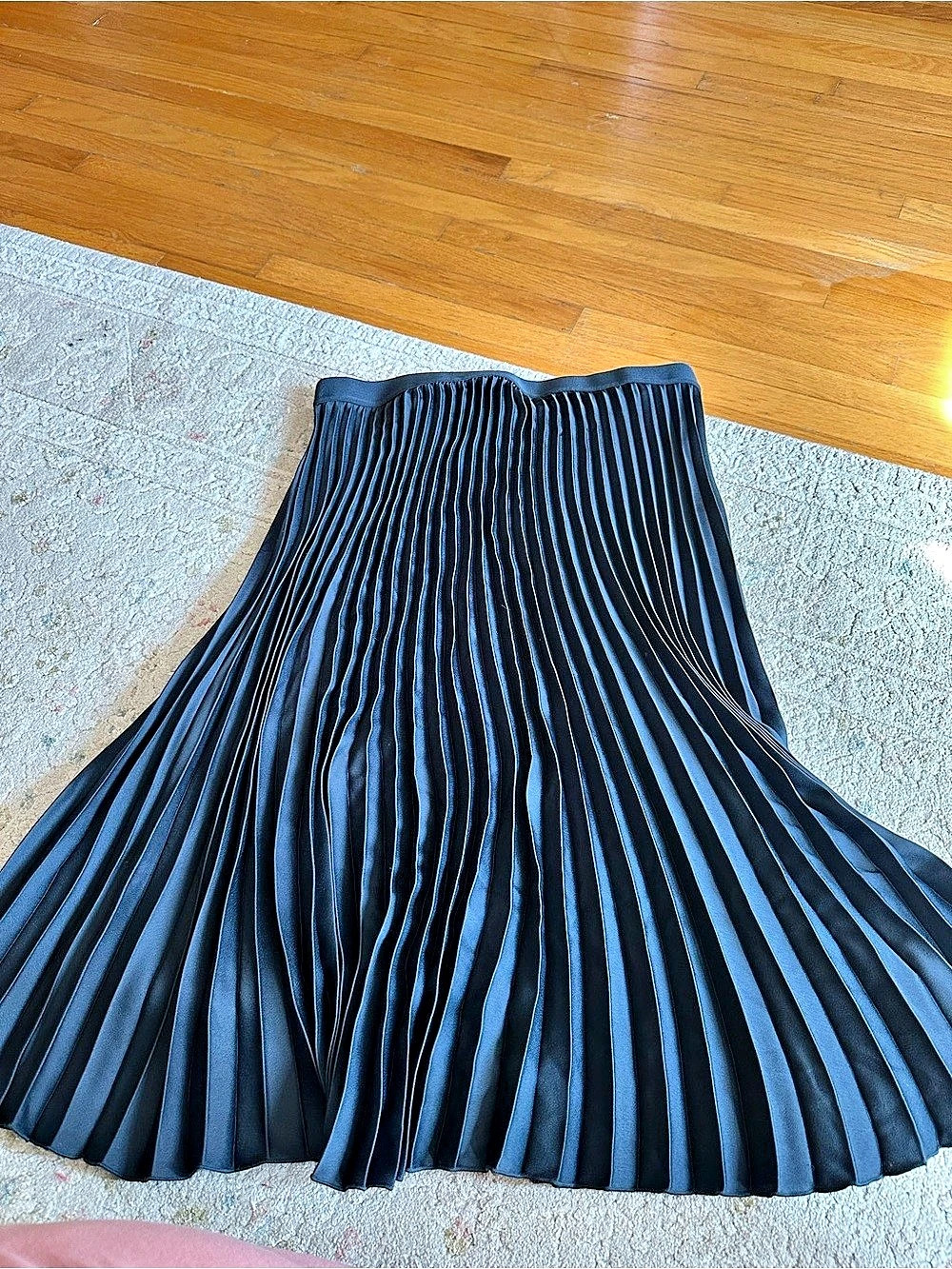 H&M Pleated Midi Skirt Striped Black & Blue